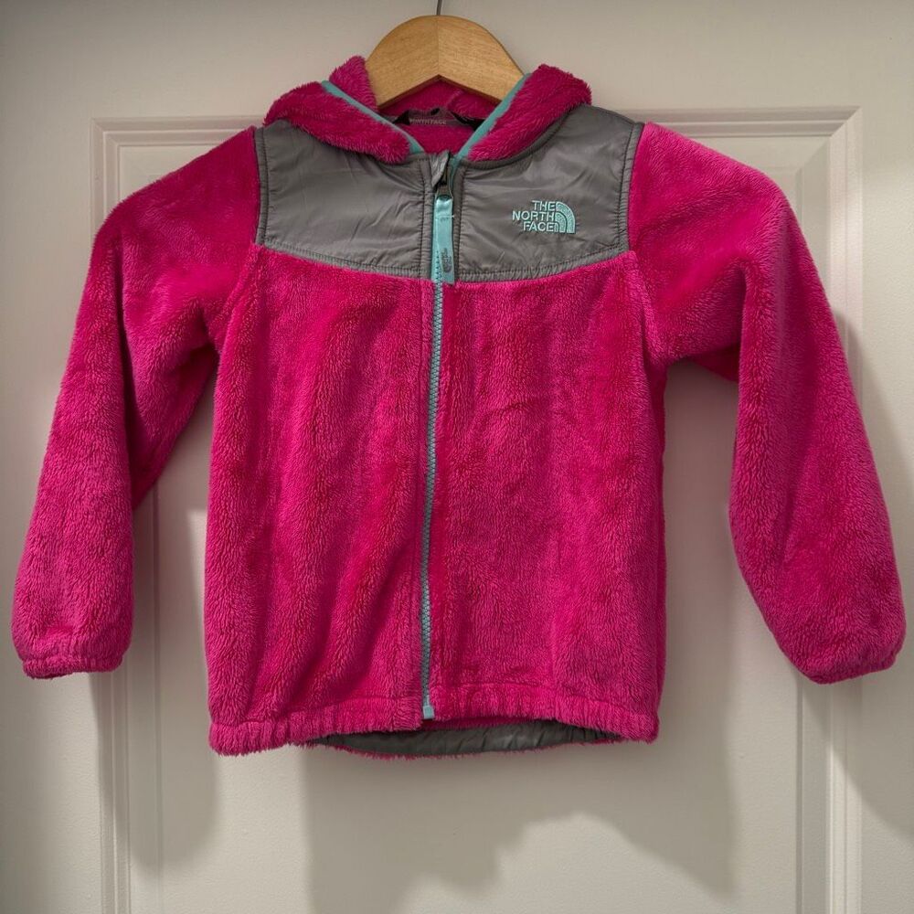 The North Face Oso Hooded Fleece Jacket in hot pink